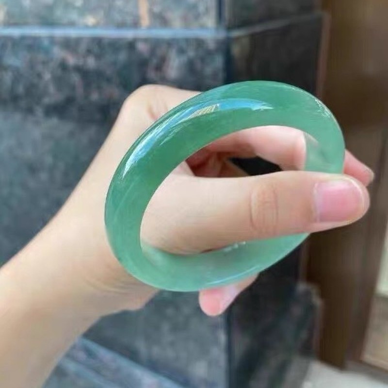 Elegant oil- jadeite  ice-waxy - Bracelets ulasan dan harga